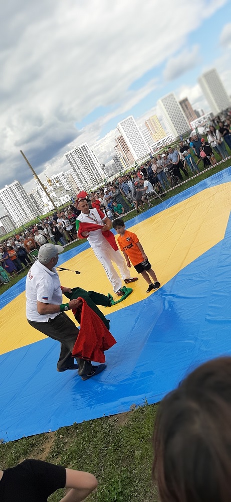 9876566.jpg